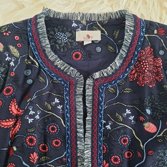 GUC LOFT Dark Navy Floral Strawberry Fringed Hem Open Cropped Boho Jack… - Picture 6 of 13